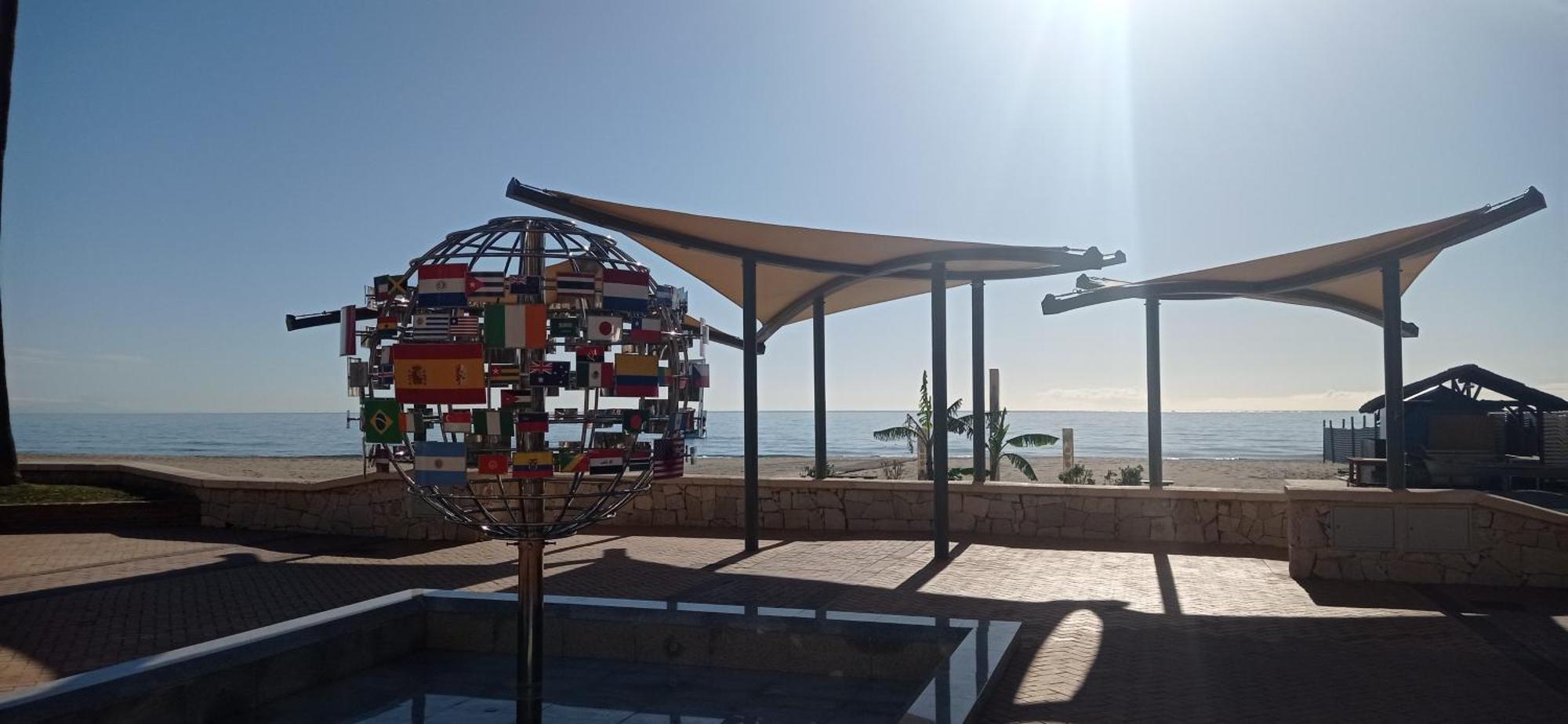 Apartamento Frente Al Mar Paz Y Relax 푸엔히롤라 외부 사진