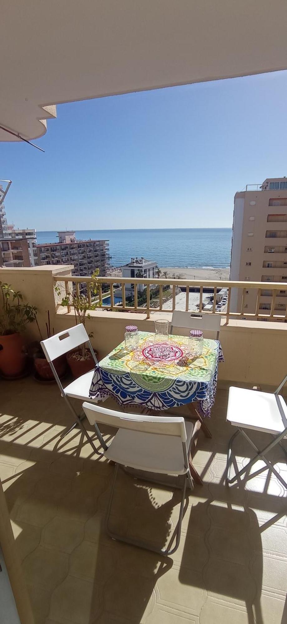 Apartamento Frente Al Mar Paz Y Relax 푸엔히롤라 외부 사진