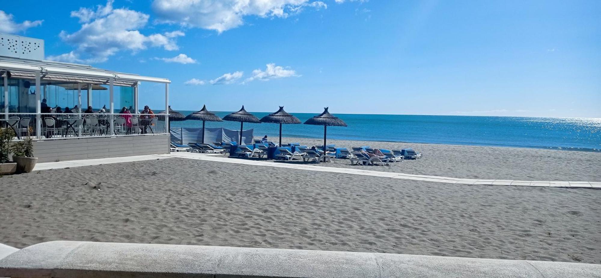 Apartamento Frente Al Mar Paz Y Relax 푸엔히롤라 외부 사진
